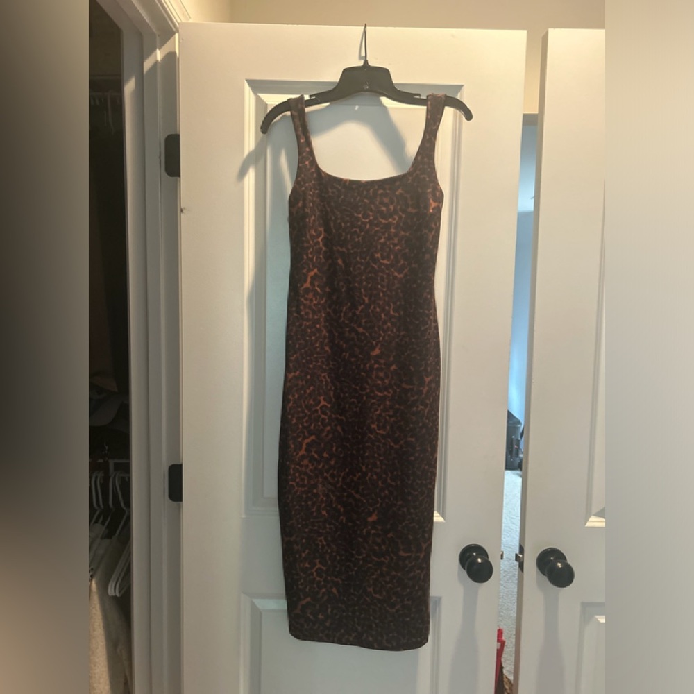 Beyond Yoga Womens Leopard Print Dress